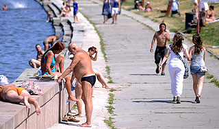 Жара преодолела отметку в 44 градуса Жара преодолела отметку в 44 градуса