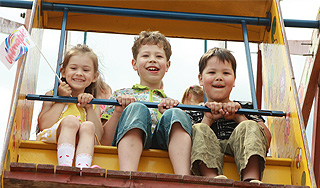 Преступникам запретят работать с детьми Преступникам запретят работать с детьми