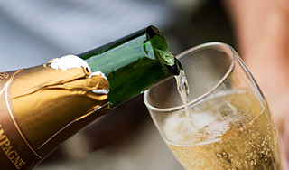 На дне Балтики нашли 200-летнее шампанское На дне Балтики нашли 200-летнее шампанское