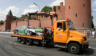 На автошоу в Москве произошло ЧП (фото) На автошоу в Москве произошло ЧП (фото)