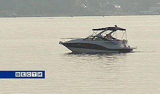 В Подмосковье на жаре девушку сбил катер В Подмосковье на жаре девушку сбил катер