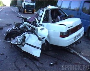 Водитель и пассажир «Жигулей» погибли при аварии в Брянском районе