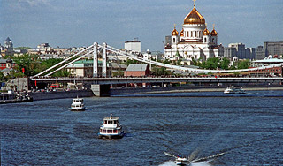 Мосты в Москве расширяются из-за жары Мосты в Москве расширяются из-за жары