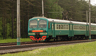 Пассажирский поезд врезался в комбайн Пассажирский поезд врезался в комбайн