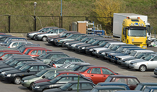 Москвич сдавал угнанные машины в ломбард Москвич сдавал угнанные машины в ломбард