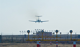 В "Домодедово" человек выпал из самолета В "Домодедово" человек выпал из самолета