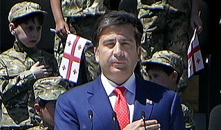 Экономику Грузии отдают в руки школьника Экономику Грузии отдают в руки школьника