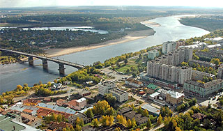 Нефтяное пятно лишило воды тысячи россиян Нефтяное пятно лишило воды тысячи россиян