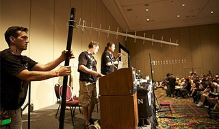 Хакеры изобрели ловушку для мобильников Хакеры изобрели ловушку для мобильников