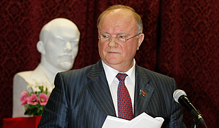 Зюганов пожаловался генпрокурору Зюганов пожаловался генпрокурору