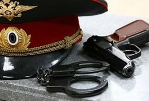 Брянский милиционер получил условный срок за мошенничество