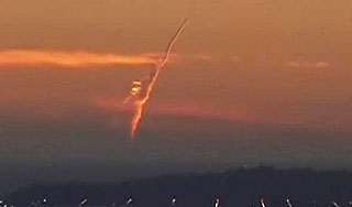 В Калифорнии запустили таинственную ракету В Калифорнии запустили таинственную ракету