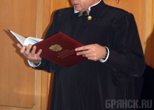 Мужчине дали условный срок за принуждение к даче ложных показаний