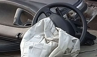 Во время аварии погибли пять человек Во время аварии погибли пять человек