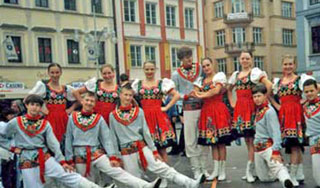 Детский ансамбль россиян застрял в Европе Детский ансамбль россиян застрял в Европе