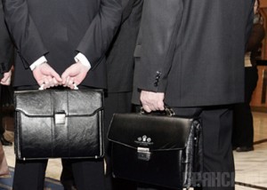 Сотрудники управления по строительству нарушили закон