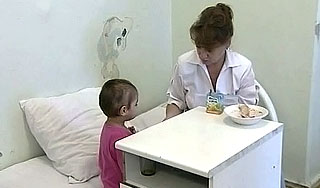 Мать калечила дочь из боязни проклятья Мать калечила дочь из боязни проклятья