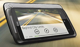 Назван самый огнеупорный смартфон Назван самый огнеупорный смартфон