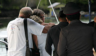 Пираты за миллион освободили заложников Пираты за миллион освободили заложников