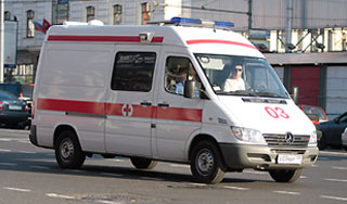 В Москве иномарка сбила женщину с коляской В Москве иномарка сбила женщину с коляской