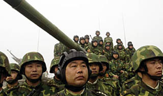 Китай напугал США оружием и ракетами Китай напугал США оружием и ракетами