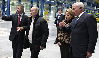 Путин запустил завод под Петербургом Путин запустил завод под Петербургом