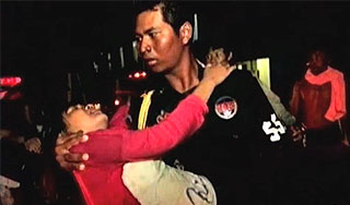 Сотни женщин погибли в давке на празднике Сотни женщин погибли в давке на празднике