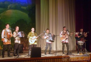 Брянский ансамбль «Ватага» внесли в Золотую книгу питерского фестиваля "Ватага"