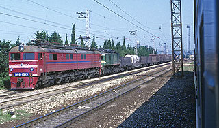 Люди погибли в столкновении авто и поезда Люди погибли в столкновении авто и поезда