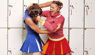 Английские леди становятся дебоширками Английские леди становятся дебоширками