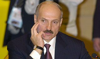 Александру Лукашенко перекрасили волосы Александру Лукашенко перекрасили волосы