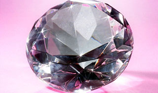 Уникальный алмаз продан за рекордную сумму Уникальный алмаз продан за рекордную сумму