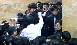 �������� ����� ��������� ��-�� �������