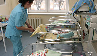 Врачей подозревают в продаже младенца Врачей подозревают в продаже младенца