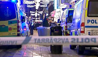 Смертник устроил теракт в центре Стокгольма Смертник устроил теракт в центре Стокгольма