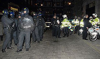 На улице Ванкувера расстреляли прохожих На улице Ванкувера расстреляли прохожих