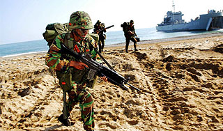 Двум Кореям пошлют сдерживающий сигнал Двум Кореям пошлют сдерживающий сигнал