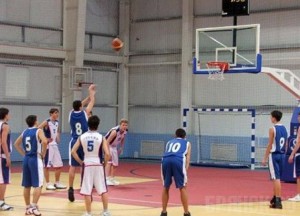 Баскетболисты «Десны» одержали первую победу в сезоне