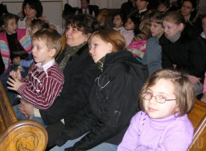 Детям-инвалидам и их матерям помогли поправить здоровье