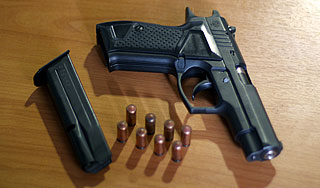 Депутаты усилили контроль за "травматикой" Депутаты усилили контроль за "травматикой"