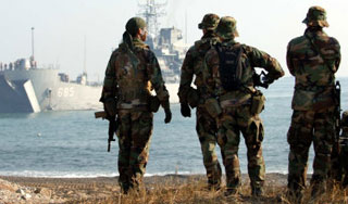 Южная Корея проводит скандальные учения Южная Корея проводит скандальные учения