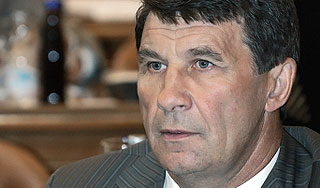 Кортеж губернатора Магадана попал в аварию Кортеж губернатора Магадана попал в аварию