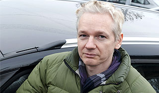 Глава WikiLeaks получит $1,5 миллиона Глава WikiLeaks получит $1,5 миллиона