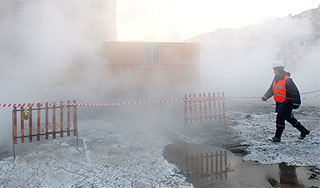 Петербуржец обварился кипятком на дороге Петербуржец обварился кипятком на дороге