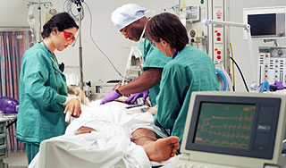 88-летняя бразильянка очнулась в гробу 88-летняя бразильянка очнулась в гробу