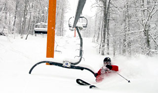 В США горнолыжников сдуло с подъемника В США горнолыжников сдуло с подъемника