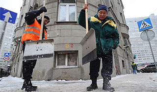 Гололед травмировал сотни москвичей Гололед травмировал сотни москвичей
