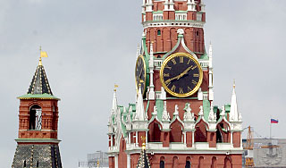 Кремль спасли от гигантской сосульки Кремль спасли от гигантской сосульки