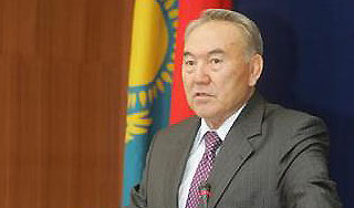 Назарбаев запретил обсуждать свое будущее Назарбаев запретил обсуждать свое будущее