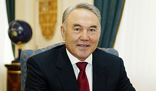 Назарбаев отказался продлить полномочия Назарбаев отказался продлить полномочия